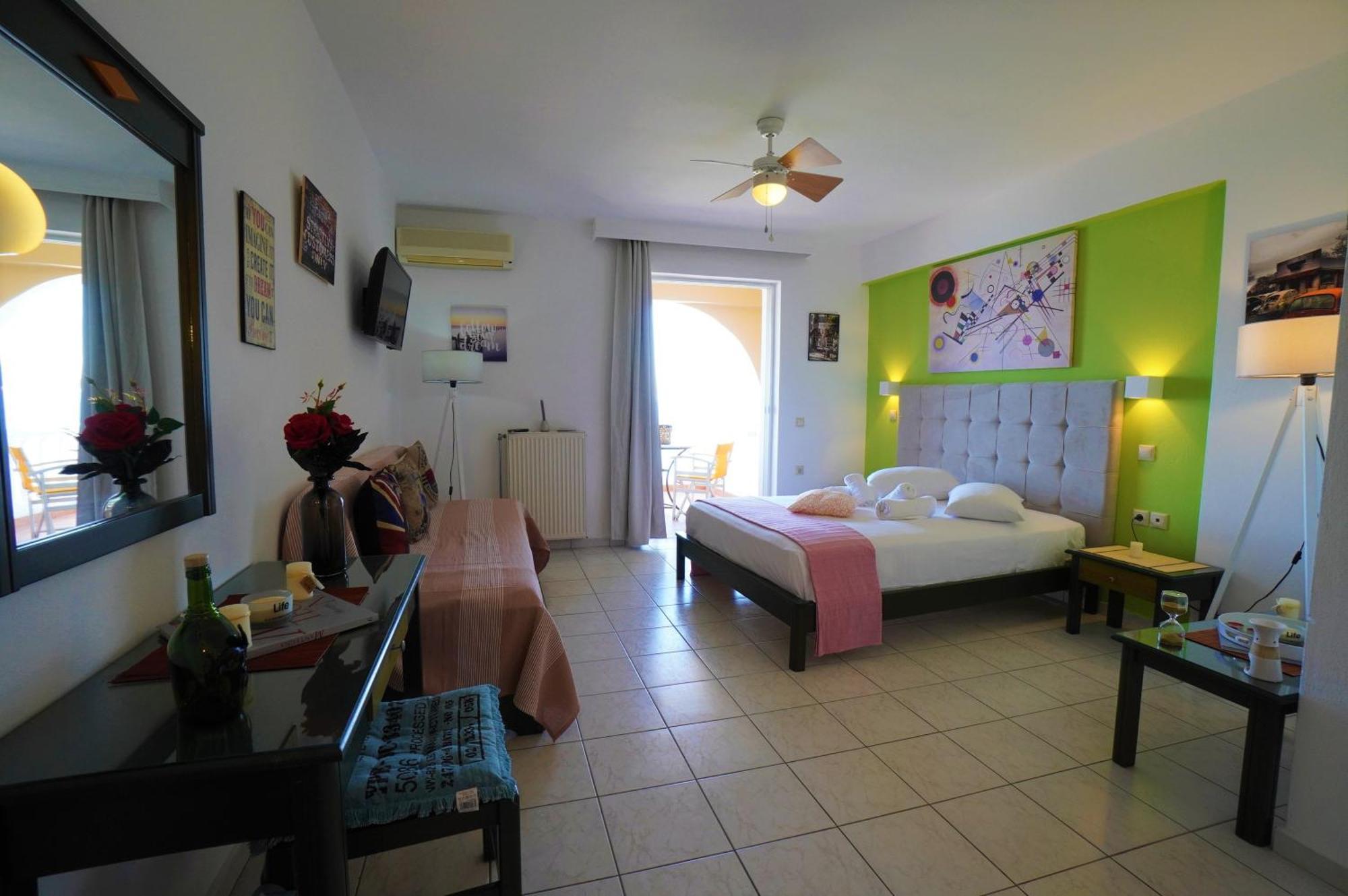 Seafront Spirit Apartments Zakynthos Town Quarto foto