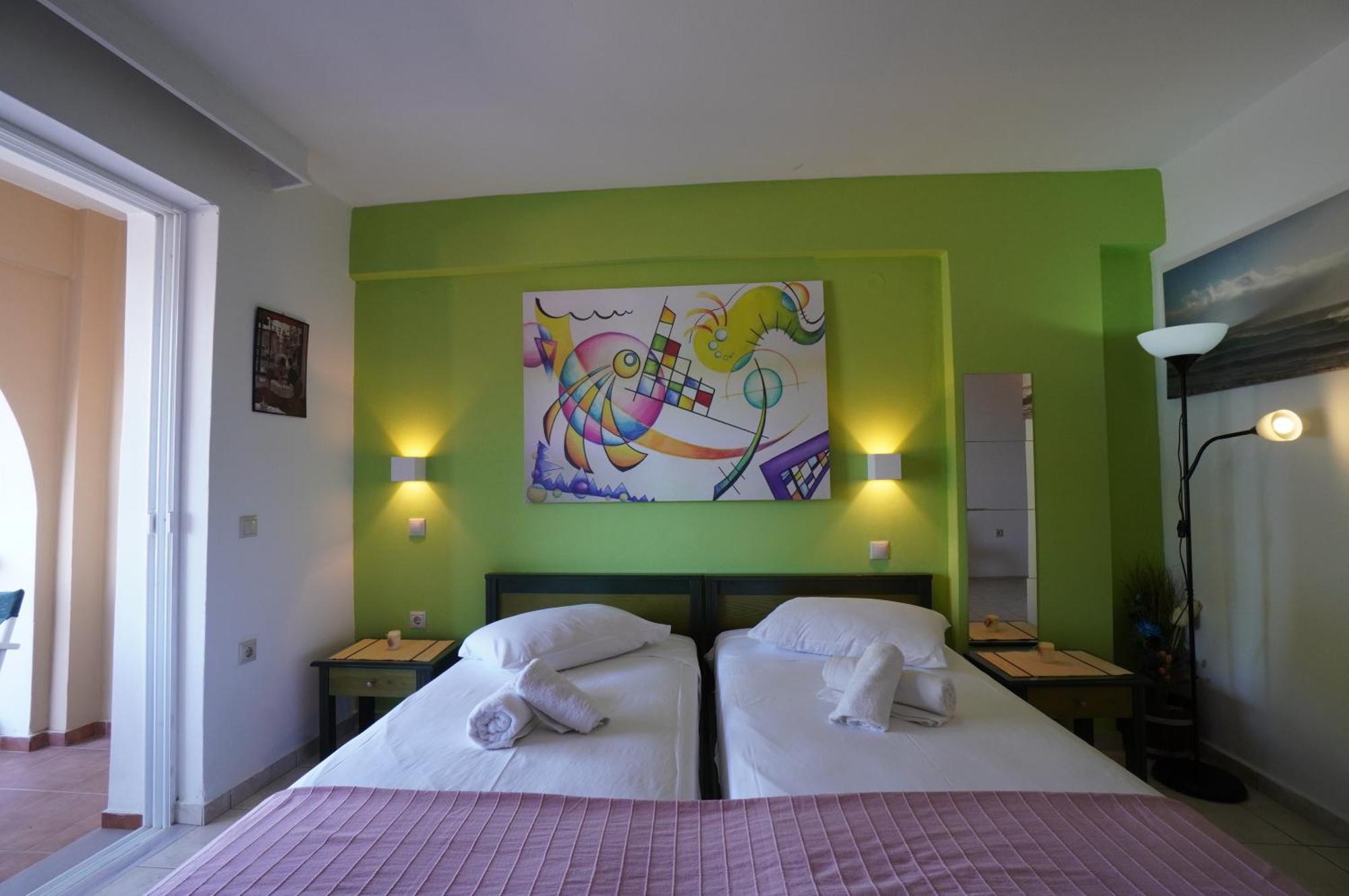 Seafront Spirit Apartments Zakynthos Town Quarto foto