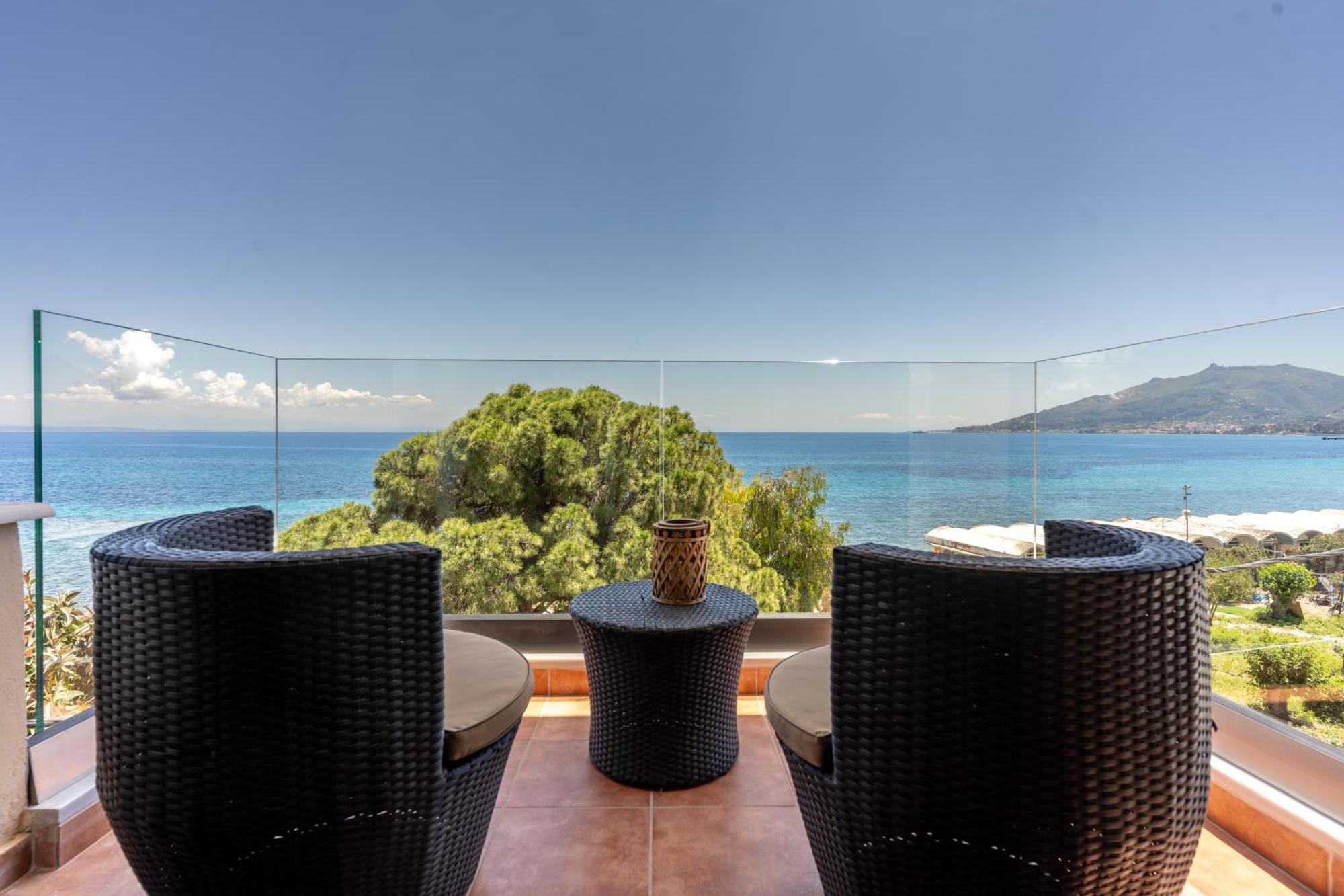 Seafront Spirit Apartments Zakynthos Town Exterior foto