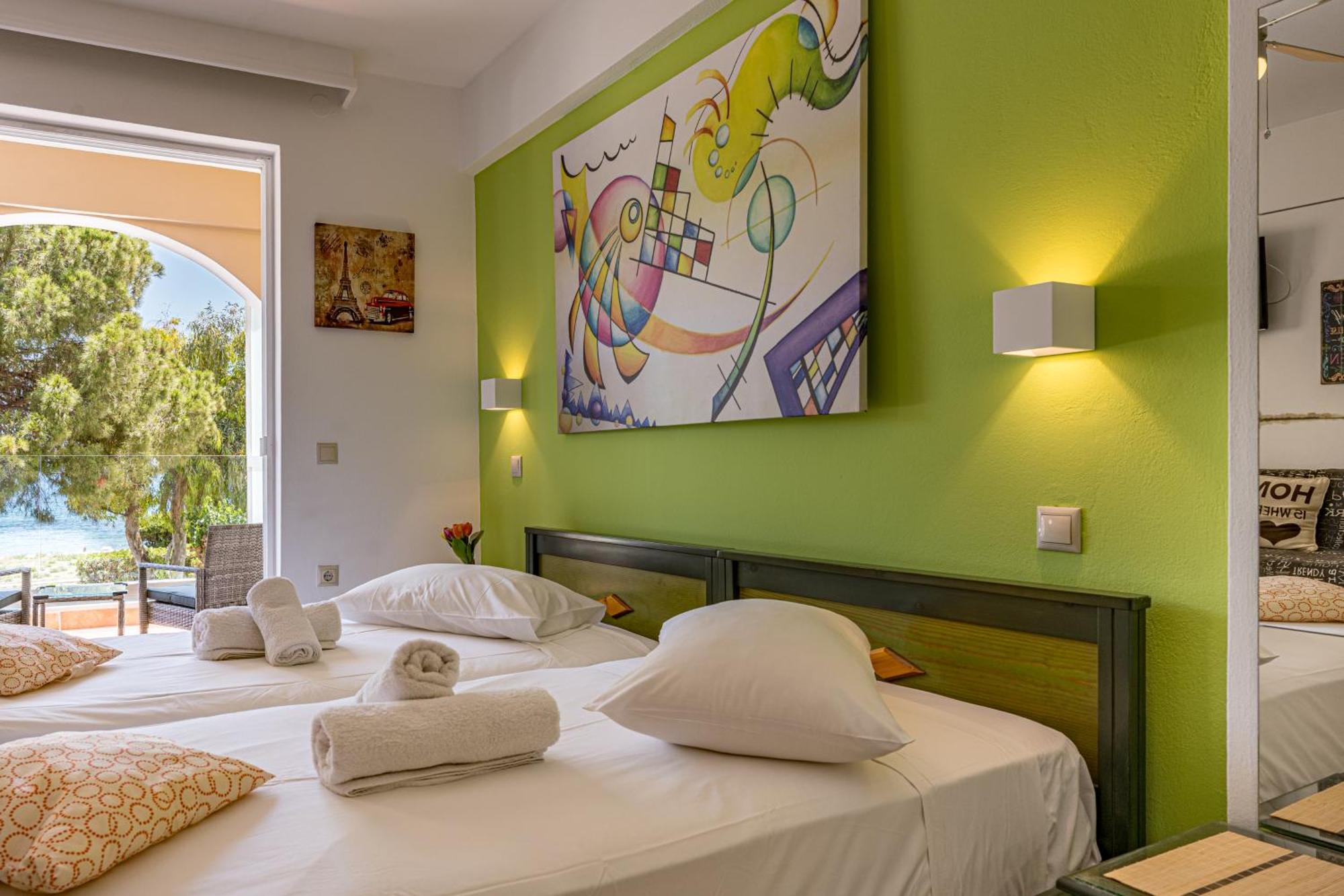 Seafront Spirit Apartments Zakynthos Town Quarto foto