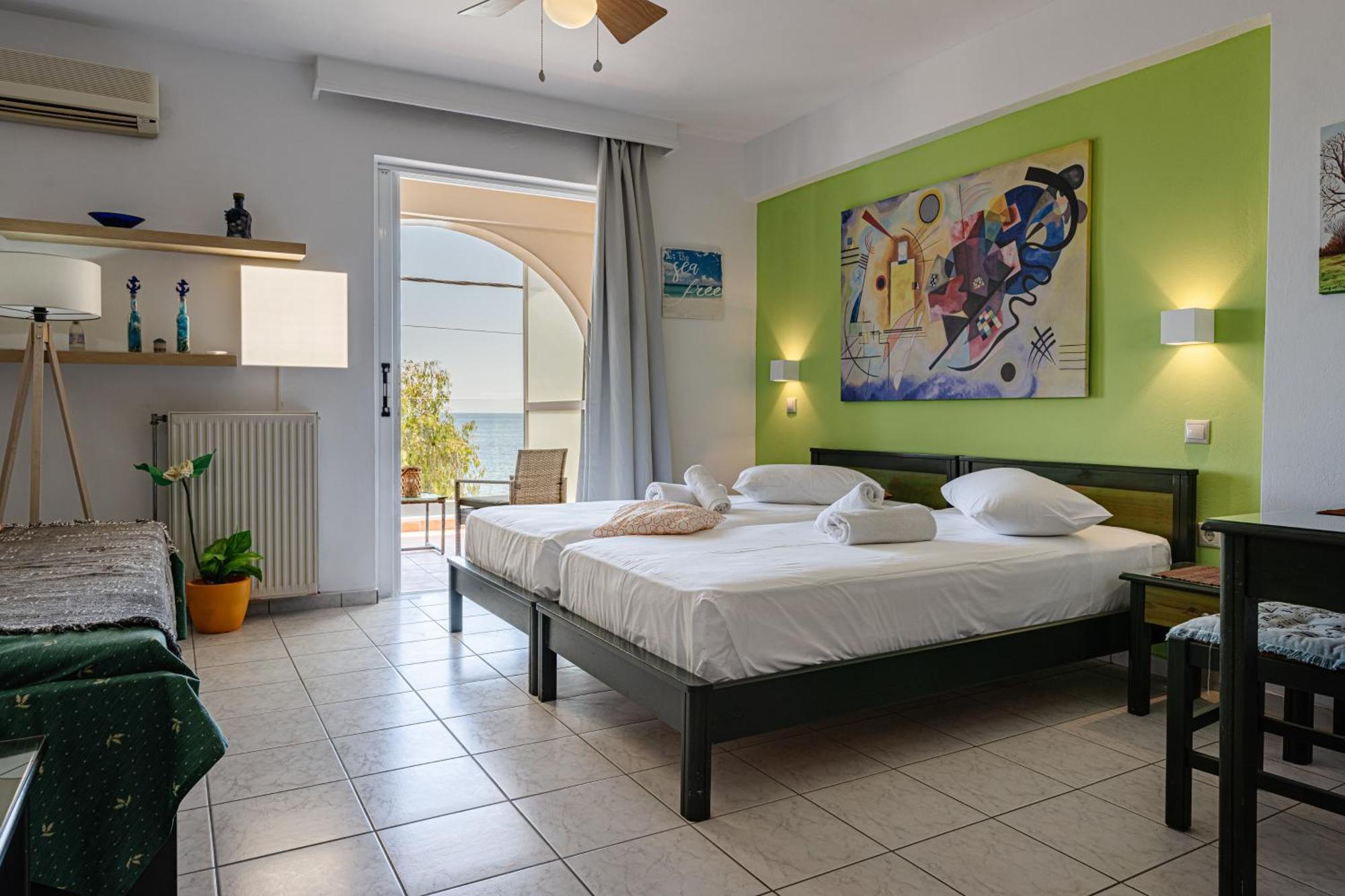 Seafront Spirit Apartments Zakynthos Town Quarto foto