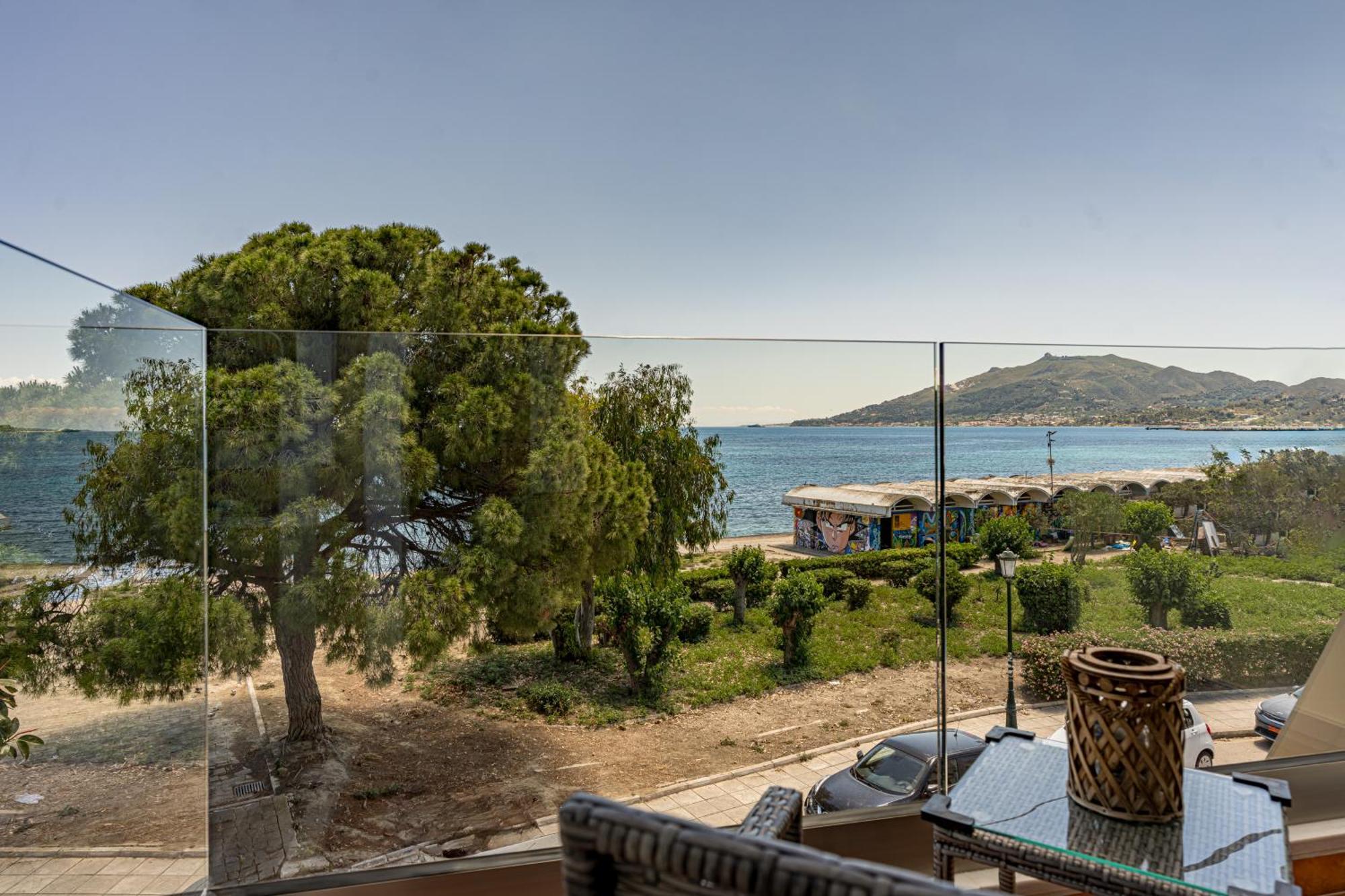 Seafront Spirit Apartments Zakynthos Town Exterior foto
